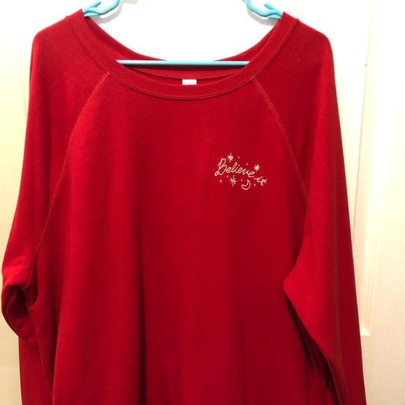 old navy red sweatshirt
